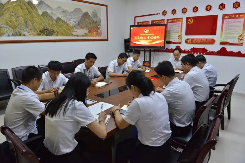 1571106147926058522.jpg 2.webp.jpg